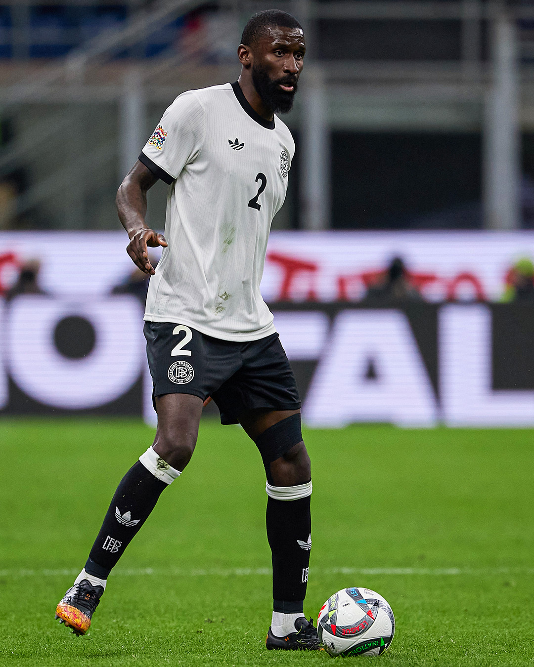 塞维利亚曼联历史战绩-3377彩票