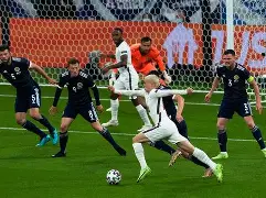 加时末段欧超杯传出新动向；山东泰山门线救险；管理层表态——震撼外界；临场指挥获称赞的简单介绍-3377彩票